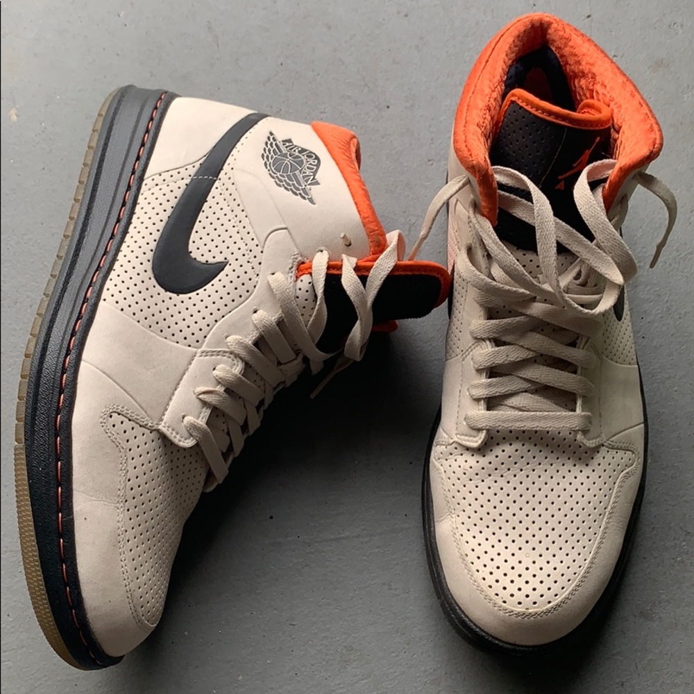 Rare Jordan 1 Nike Men’s High-Top Sneakers in Cream, Orange, Black